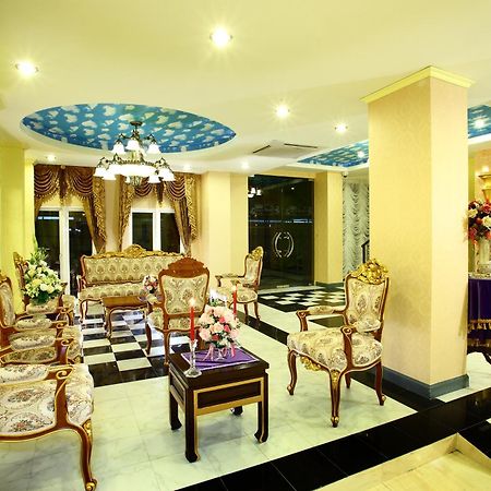 Victoria Nimman Hotel Chiang Mai Extérieur photo