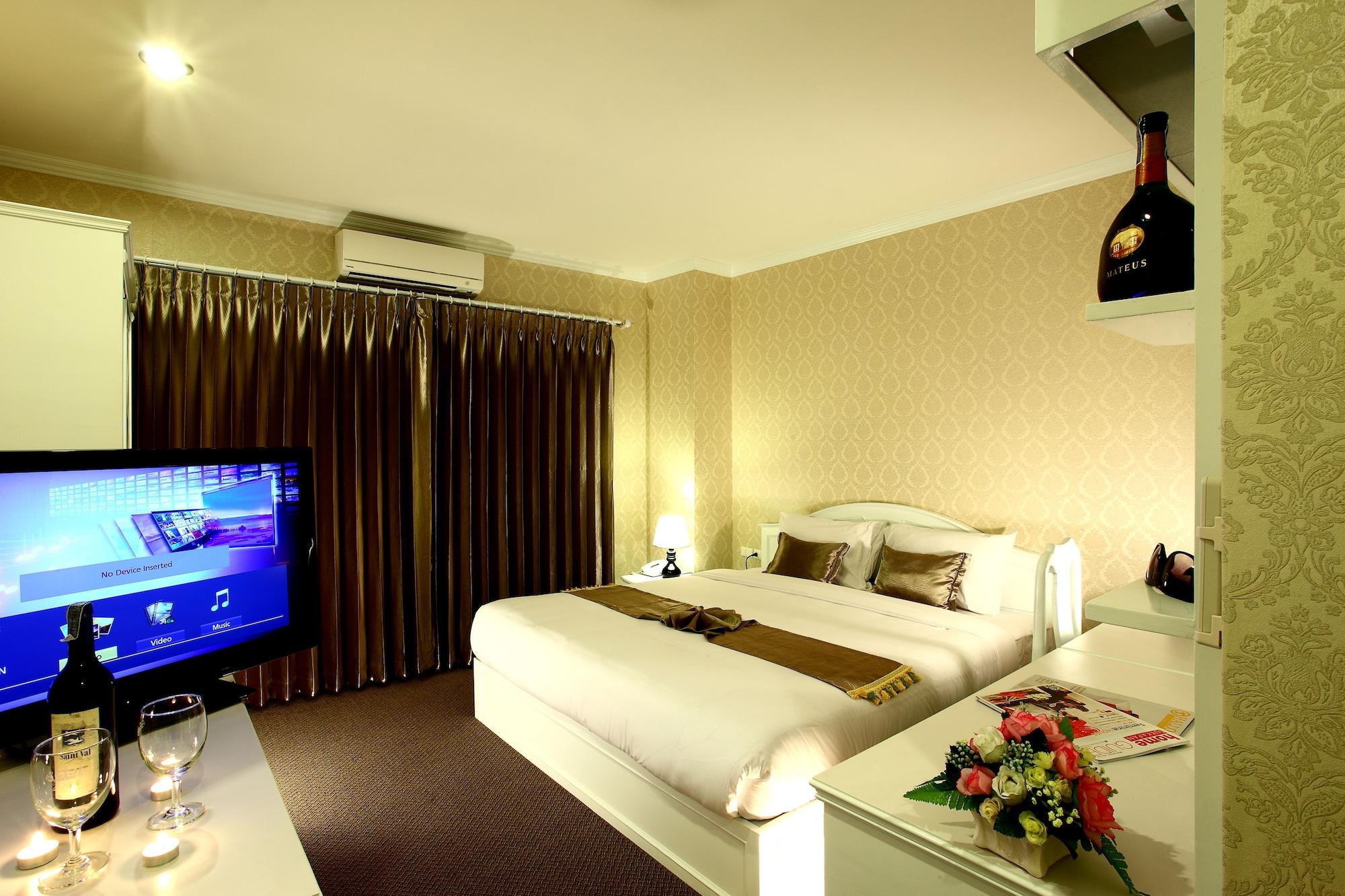 Victoria Nimman Hotel Chiang Mai Extérieur photo