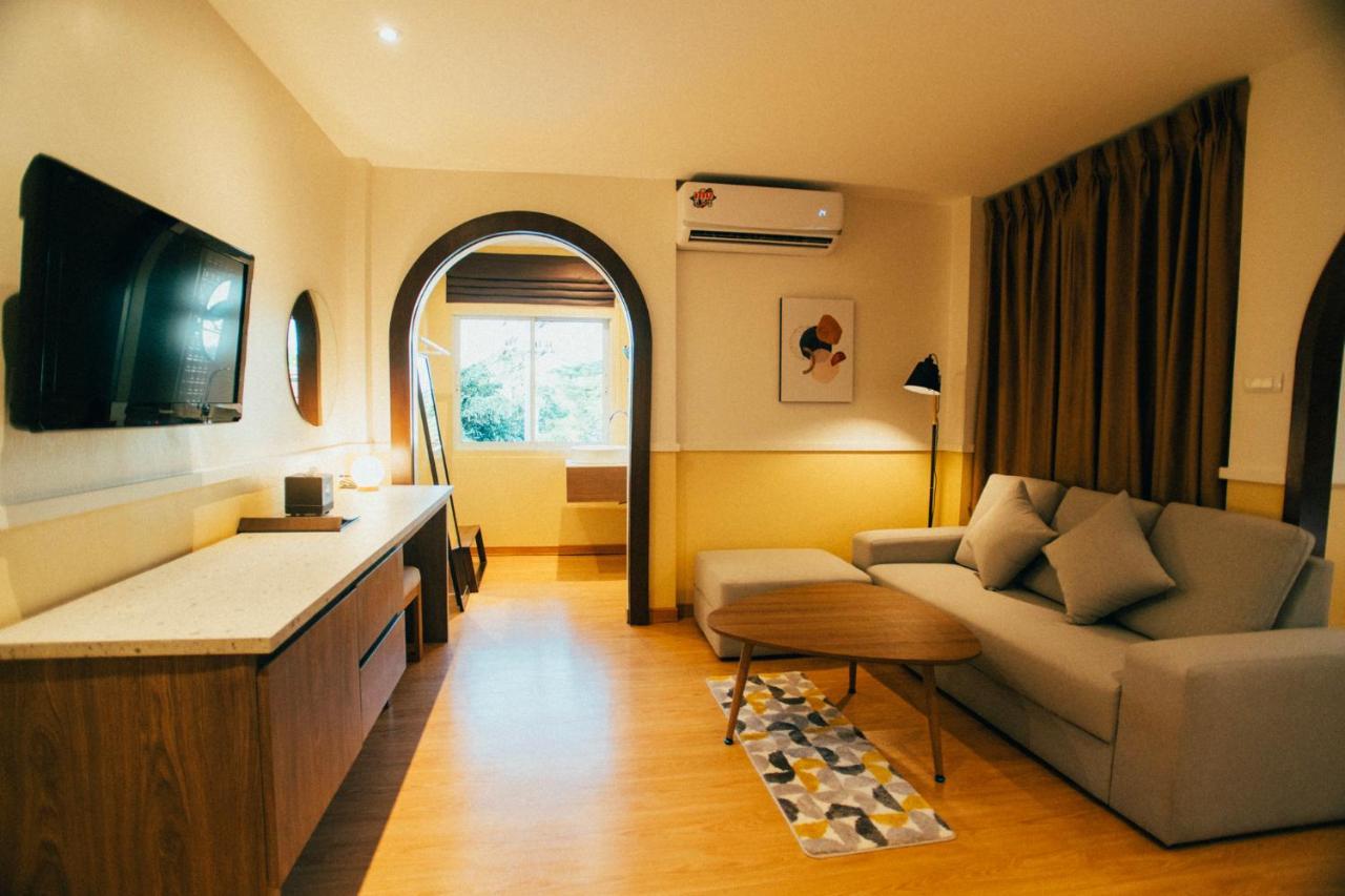 Victoria Nimman Hotel Chiang Mai Extérieur photo