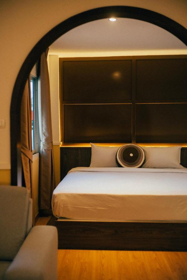 Victoria Nimman Hotel Chiang Mai Extérieur photo
