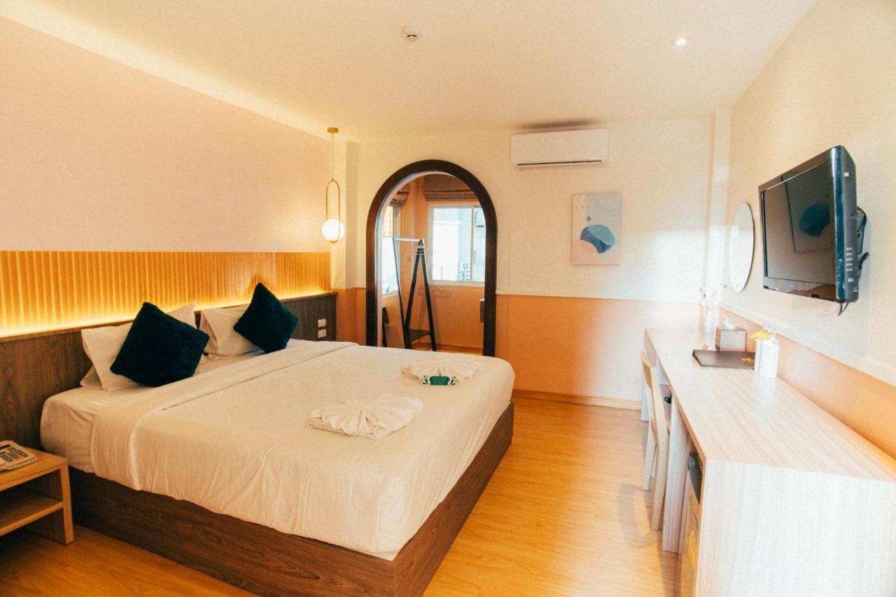 Victoria Nimman Hotel Chiang Mai Extérieur photo