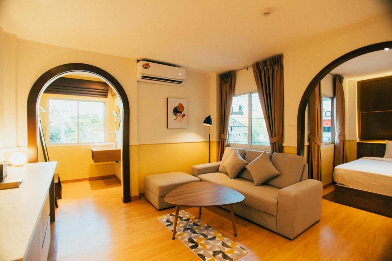 Victoria Nimman Hotel Chiang Mai Extérieur photo
