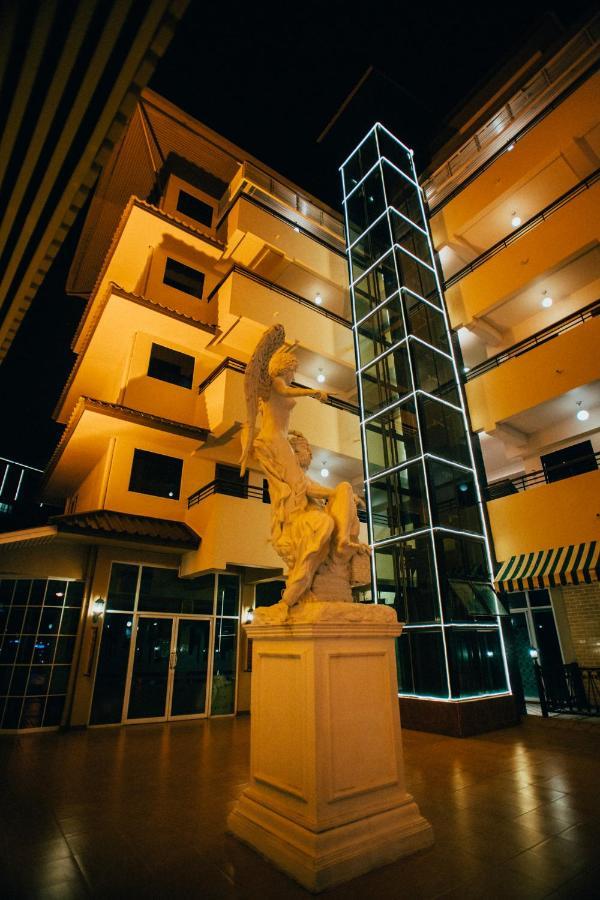 Victoria Nimman Hotel Chiang Mai Extérieur photo