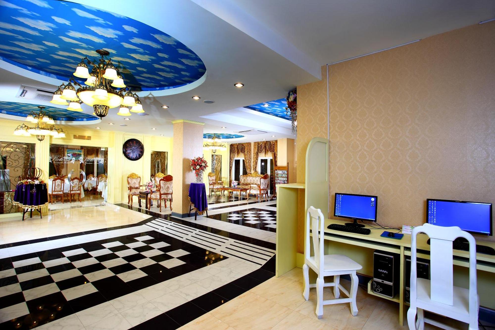 Victoria Nimman Hotel Chiang Mai Extérieur photo