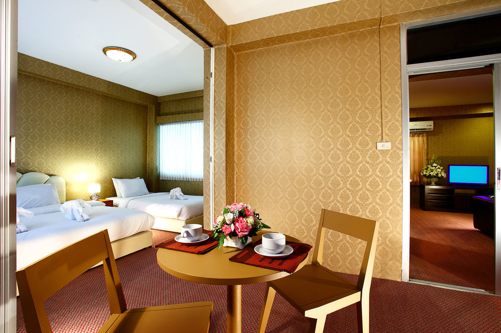 Victoria Nimman Hotel Chiang Mai Extérieur photo
